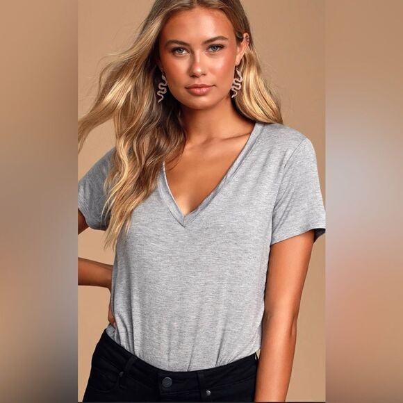 Lulu's Adyn Heather Grey V-Neck T-Shirt Bodysuit NWT Size Small Style 91 NWT - Picture 1 of 6